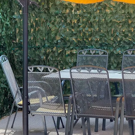 Knez With Terrace Apartament Makarska