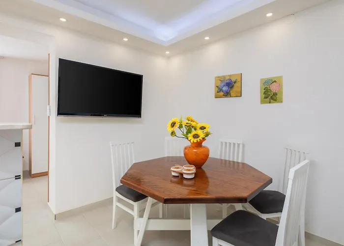 Apartment Knez With Terrace *