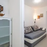 Knez With Terrace Appartement *